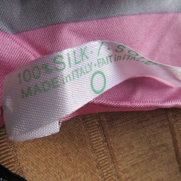 NWT Creed Silk Scarf , made in Italy, square 25.5 in x 25.5in - Picture 3 of 3